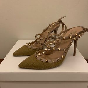 Valentino Rockstud Heel